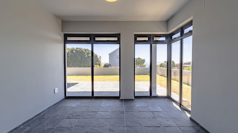 3 Bedroom Property for Sale in De Kelders Western Cape